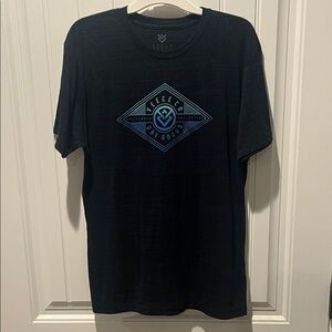 Veece Men's Navy Graphic Tee